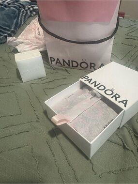 Pandora Pink & White Gift Bag and Box Set